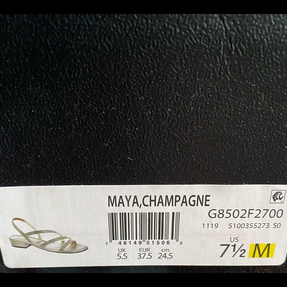 Fancy Naturalizer Maya sandals in champagne color - Picture 3 of 3